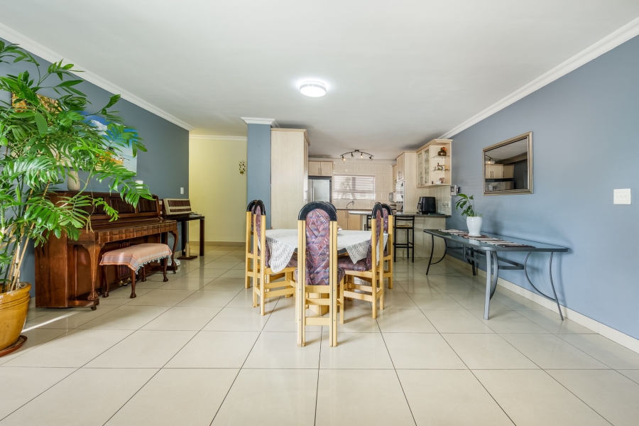 6 Bedroom Property for Sale in Rouxville Western Cape
